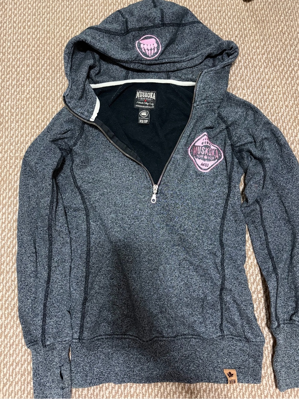 Womens xs muskoka bear wear sweater